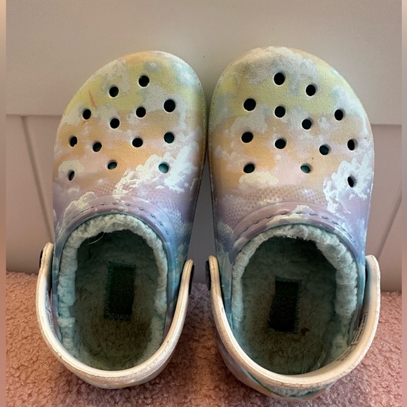 Pastel Clouds Crocs-toddler 9c - Picture 5 of 6